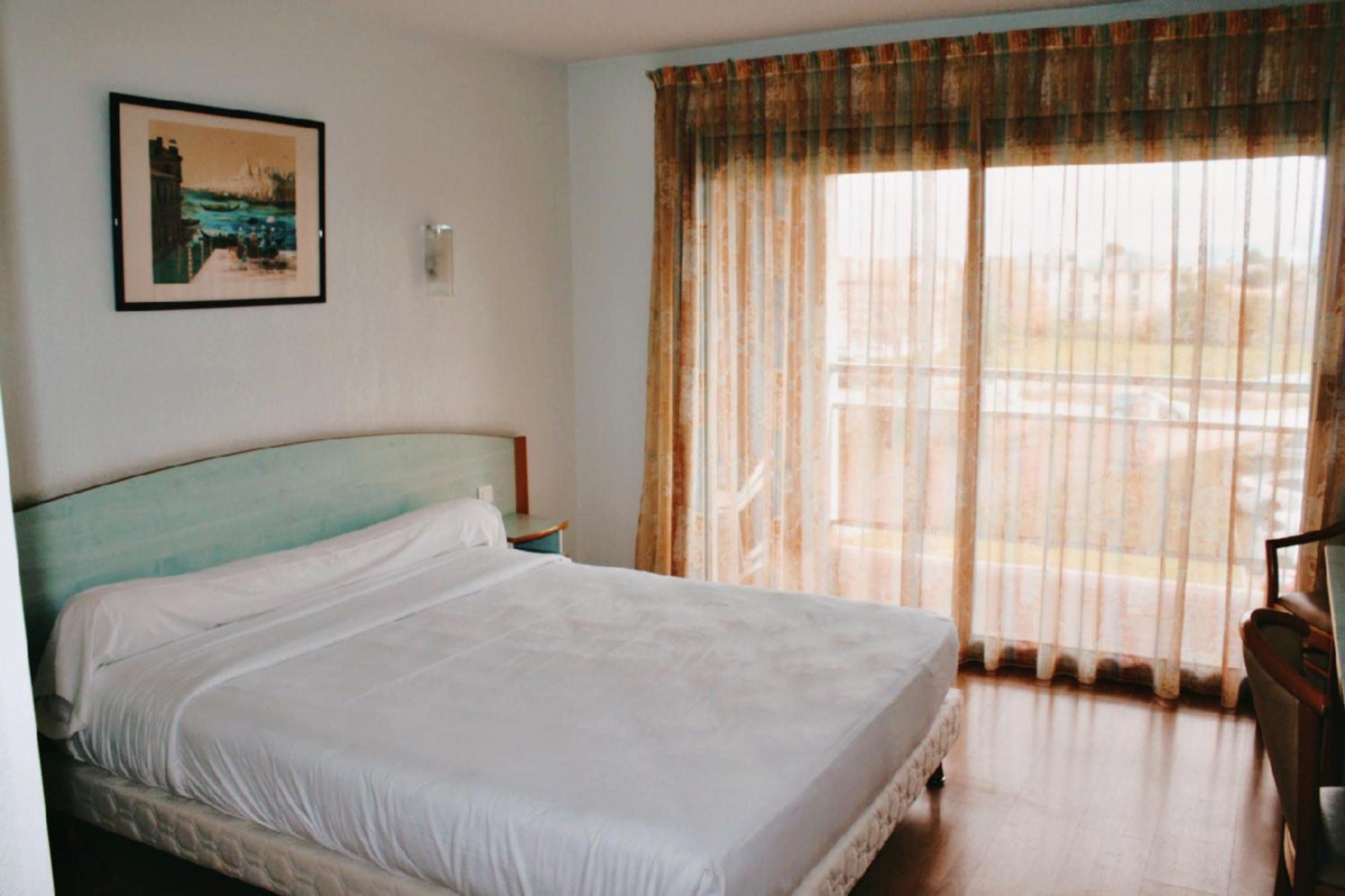Hotel Poretta Lucciana Szoba fotó